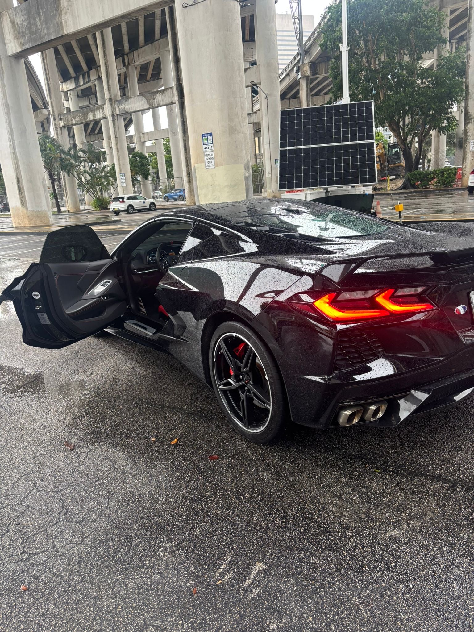 Corvette C8 Gloss Black