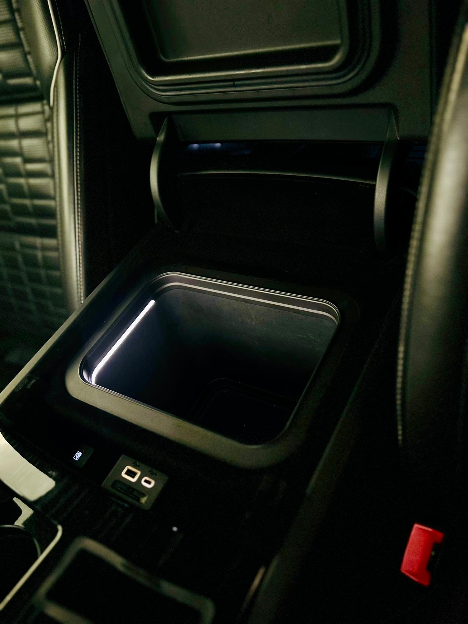 Cadillac Escalade - V