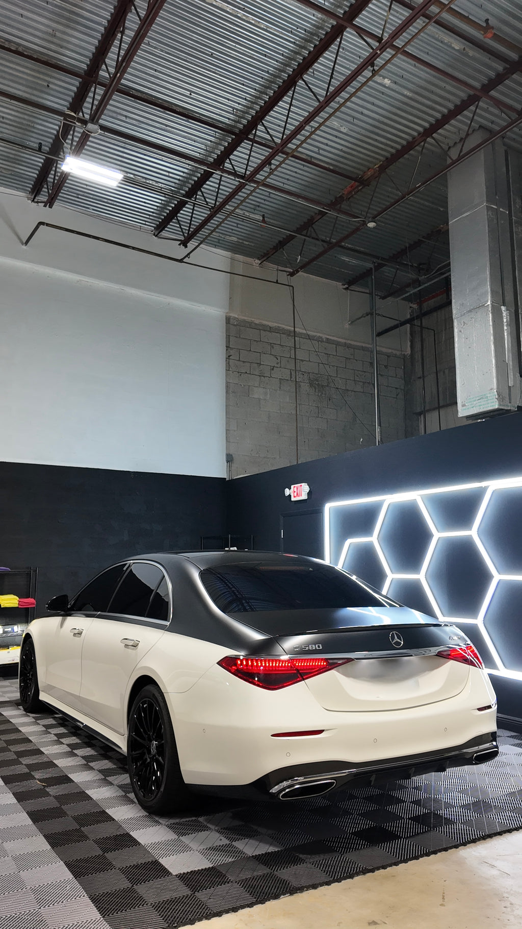 Mercedes-Benz S-Class 580