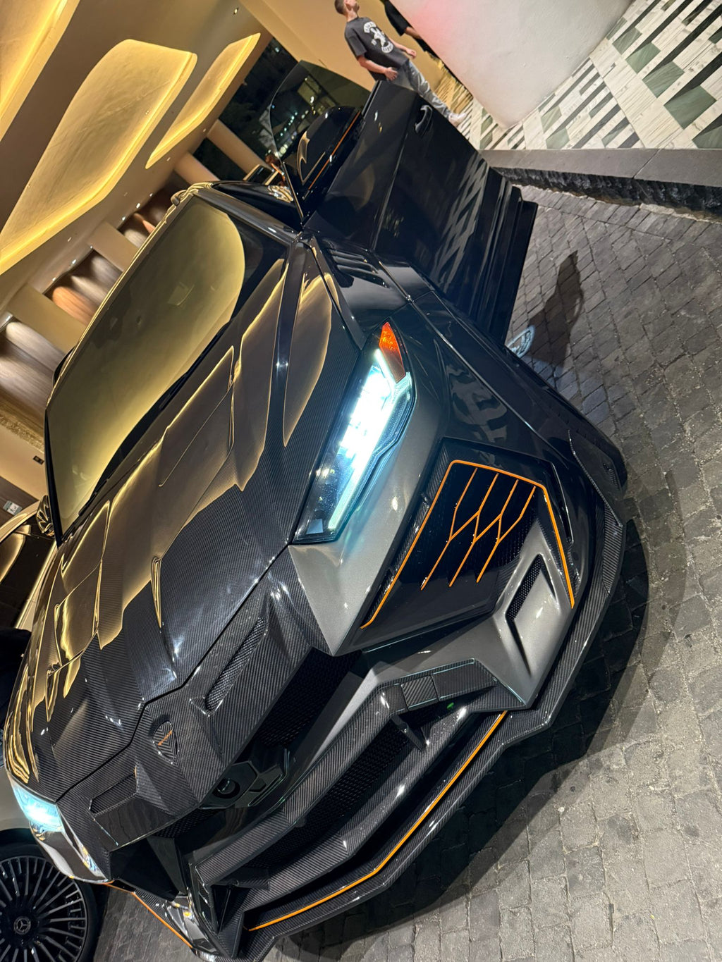 Carbon fiber Mansory Urus