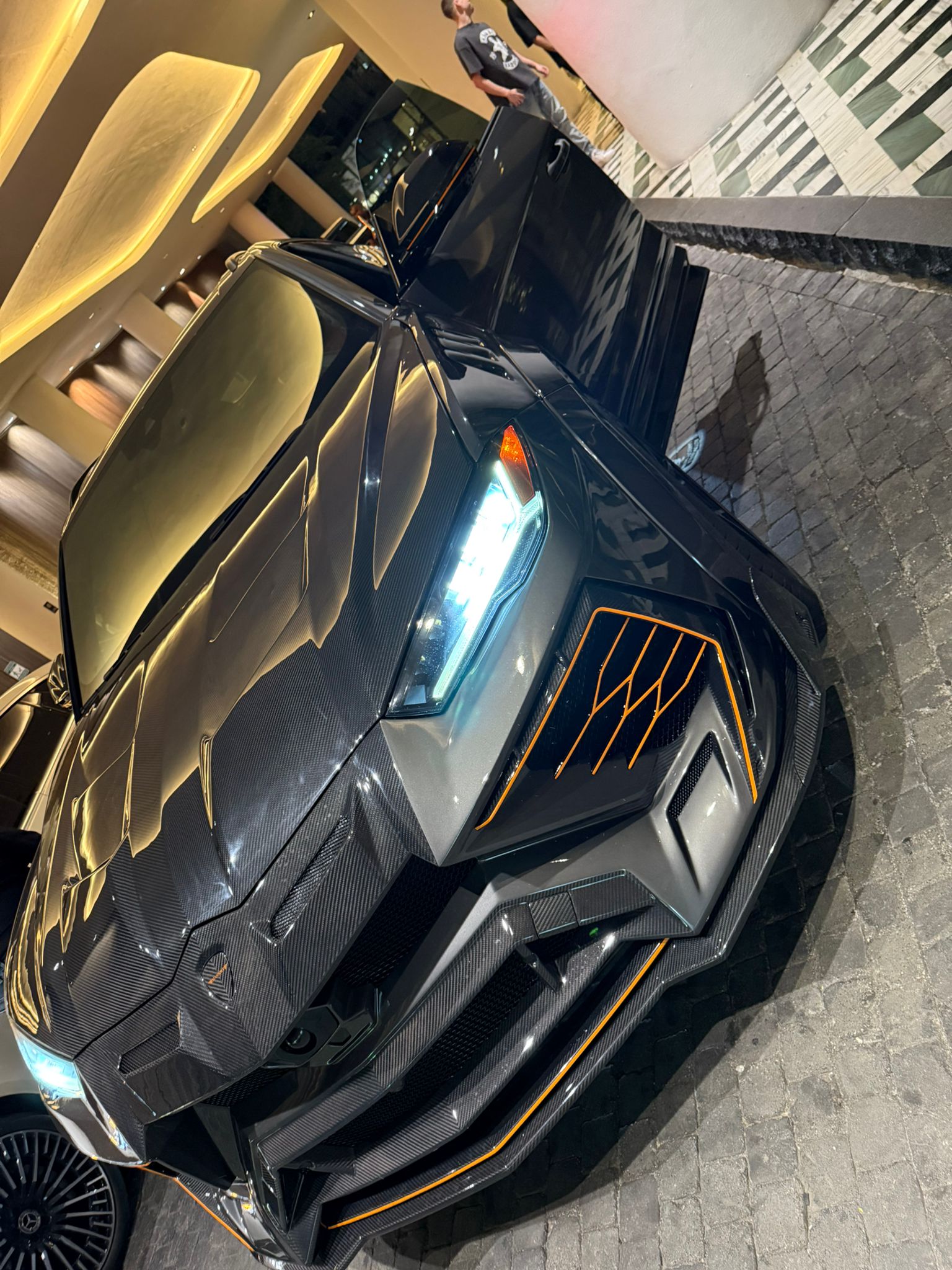 Carbon fiber Mansory Urus