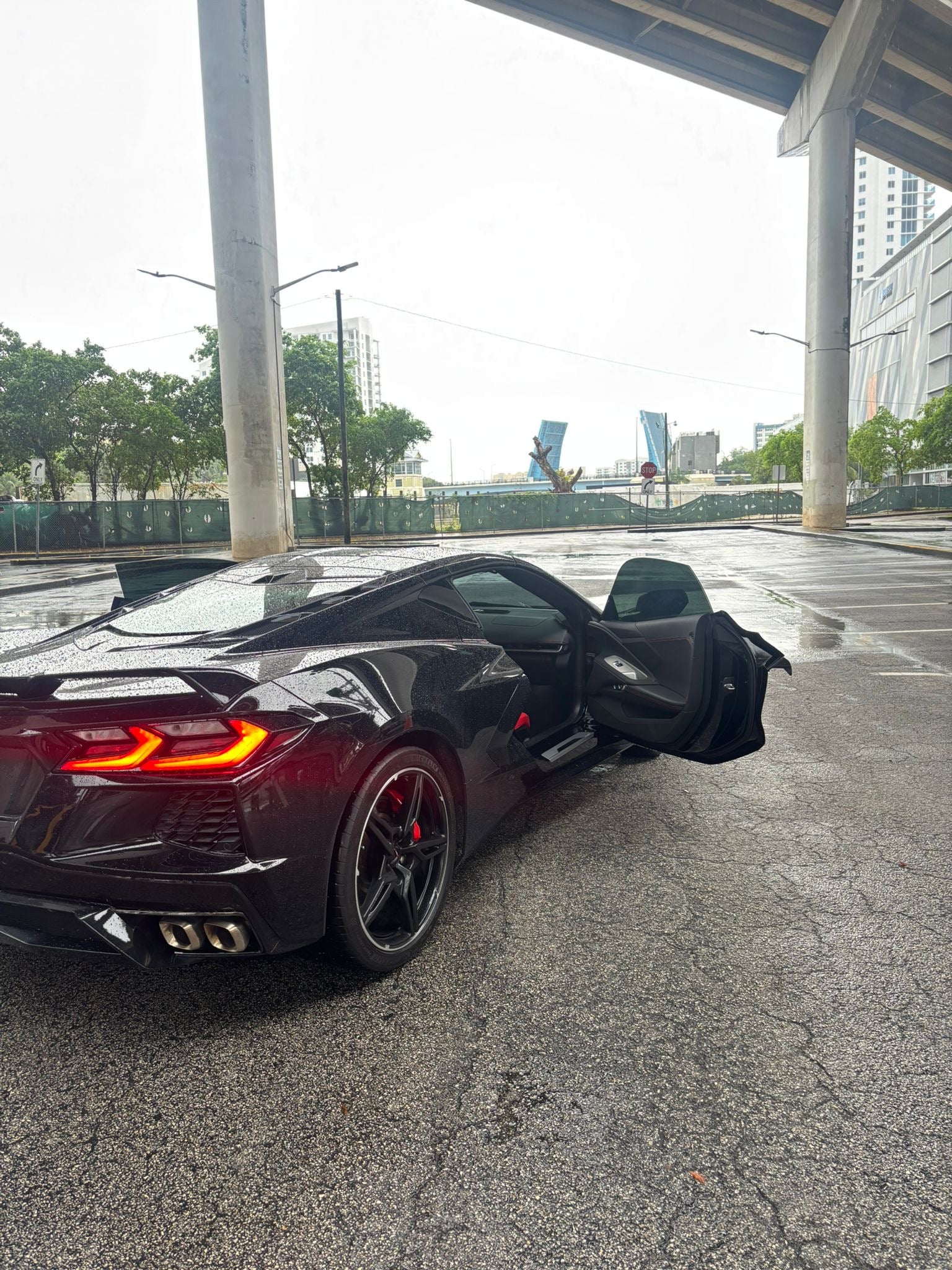 Corvette C8 Gloss Black